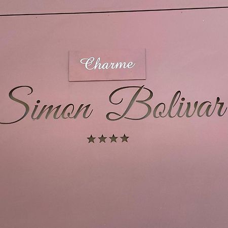 Charme Simon Bolivar Noto Bagian luar foto
